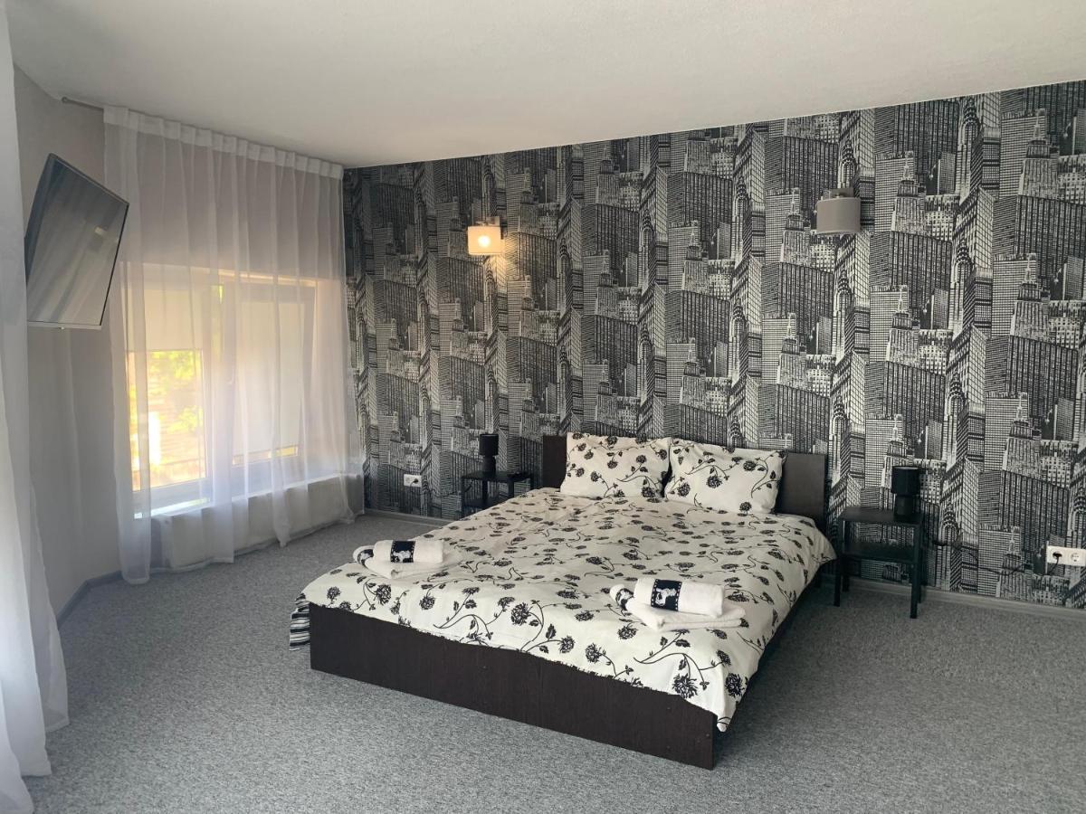 Hotel Marijampole Bagian luar foto
